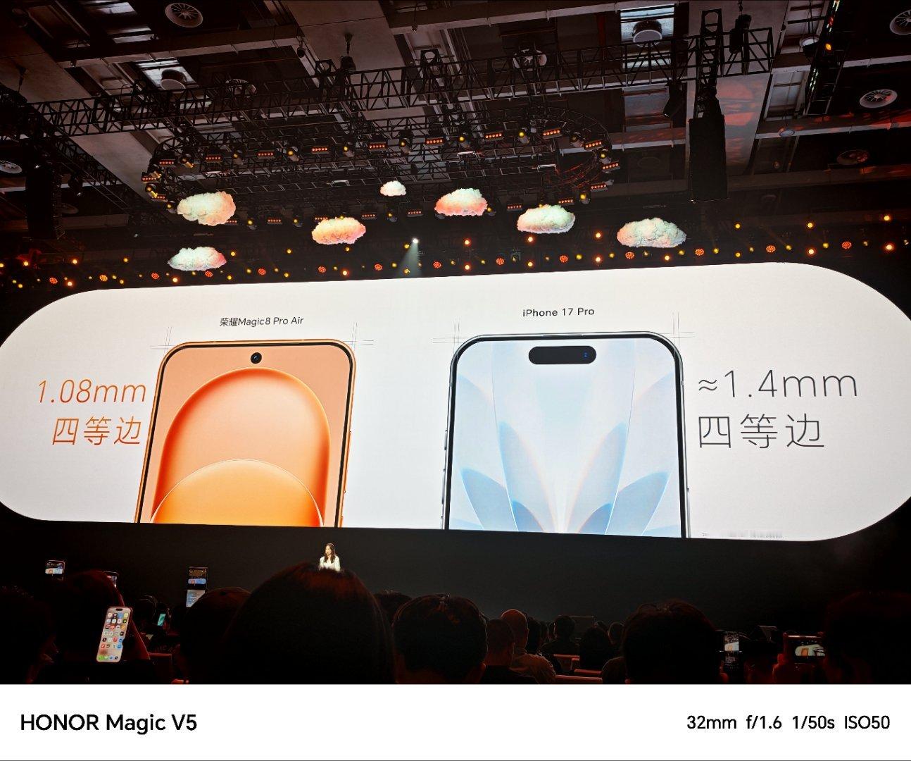 荣耀Magic8 Pro Air的重量确实轻，155g手感非常轻，「薄，不单薄」