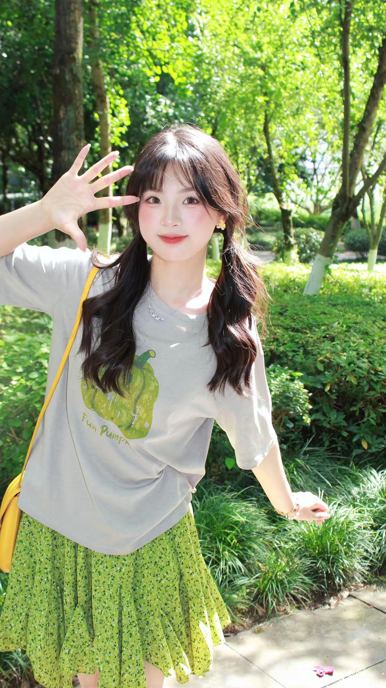 对 我是三叶草丢失的第四片叶子少女感夏日ootd 佳能
