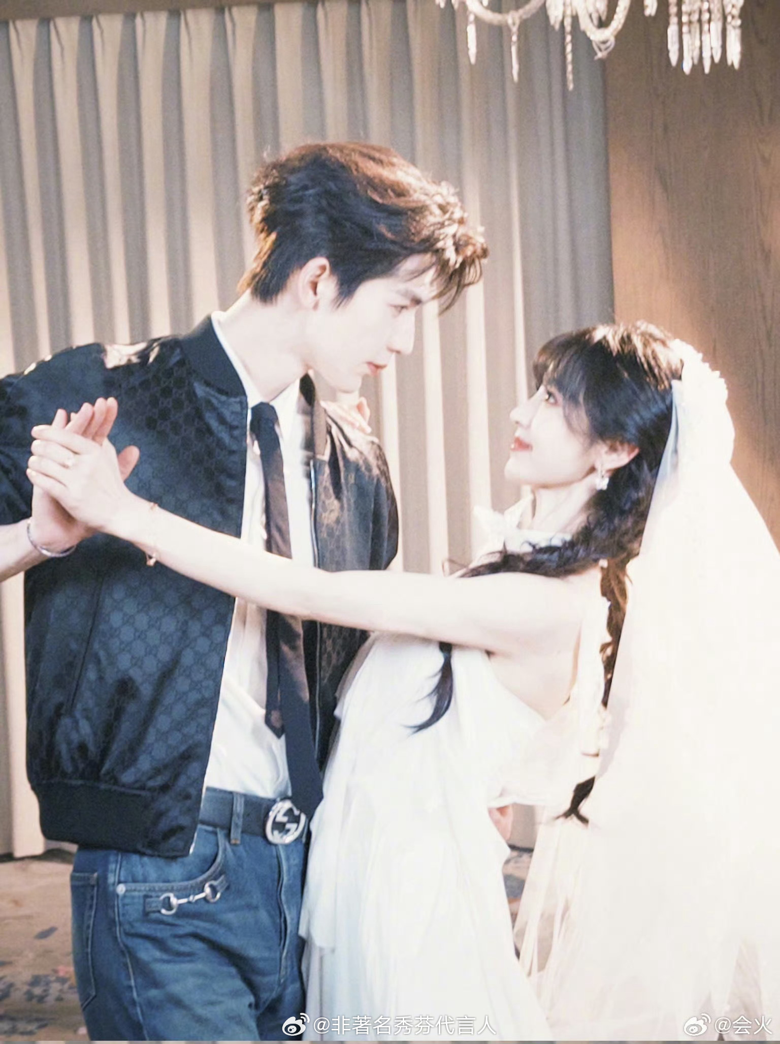 全世界最好的薇薇，最好的长玉收官快乐田曦薇田曦薇晒与张凌赫头纱合照