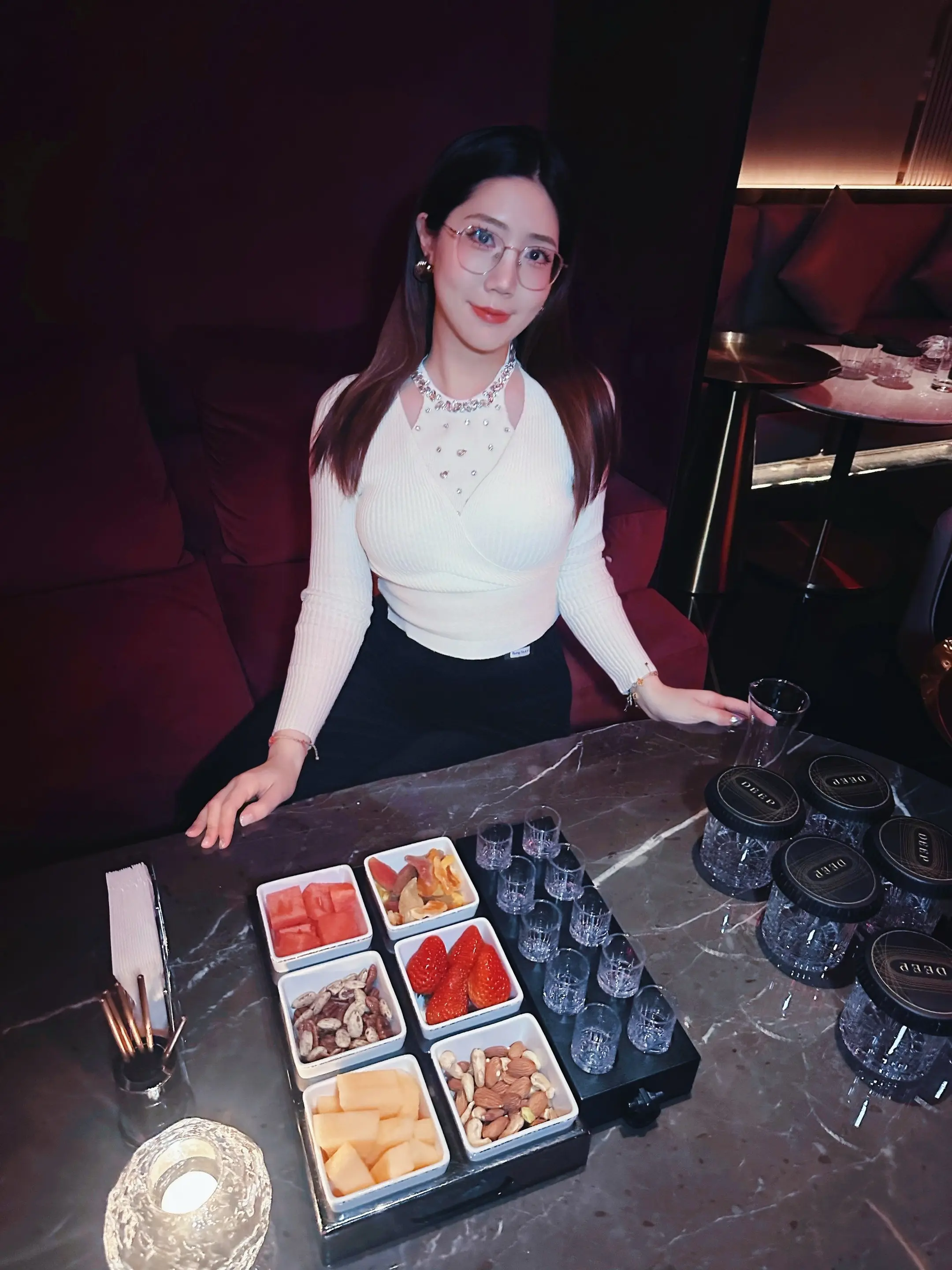 🌃 淮海路藏着的威士忌秘境 base淮海路 它是闹市里难得的温柔角落...