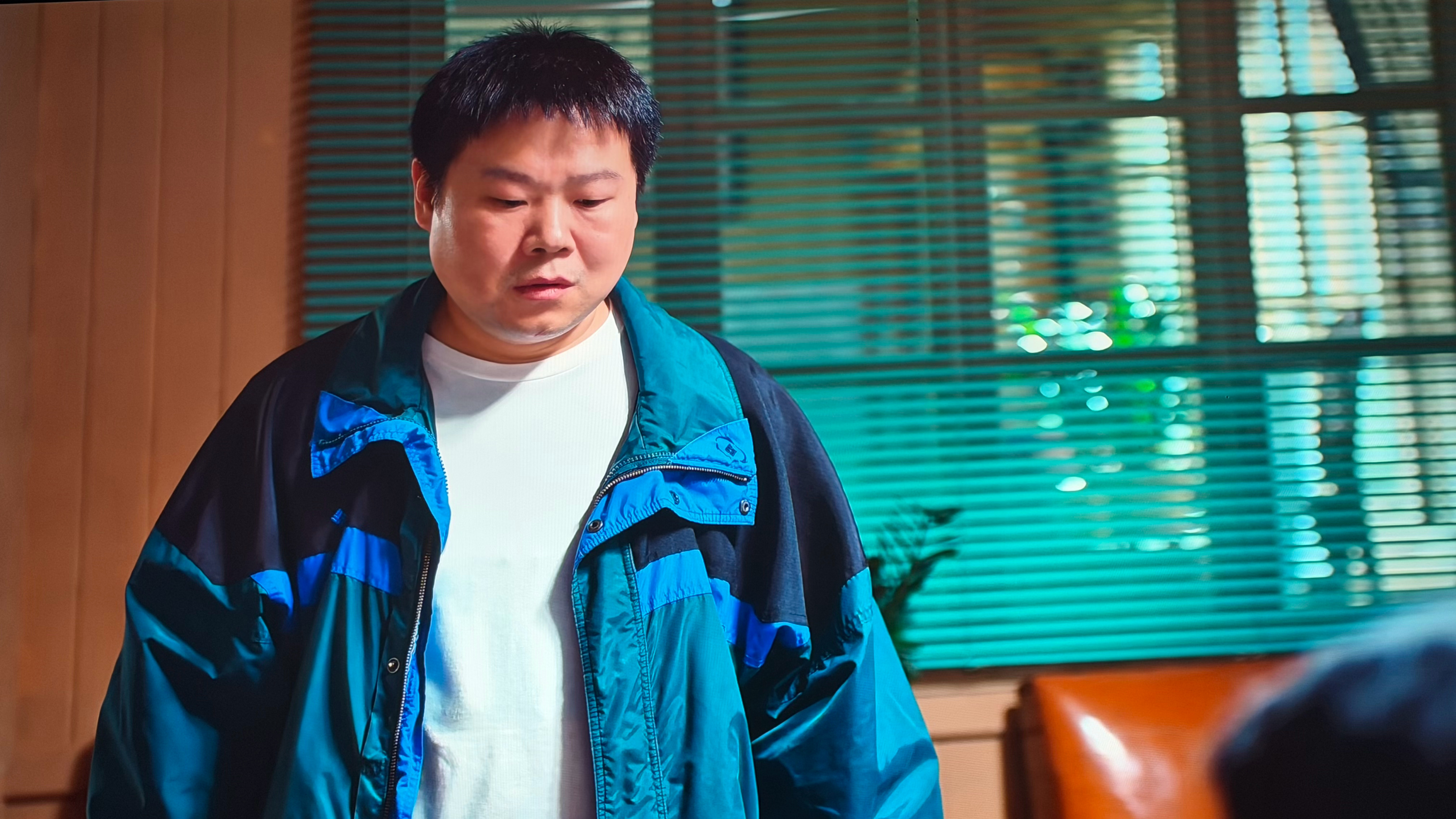岳云鹏这几下完爆国内大半男演员你们科班出身演不过一个说相声的 