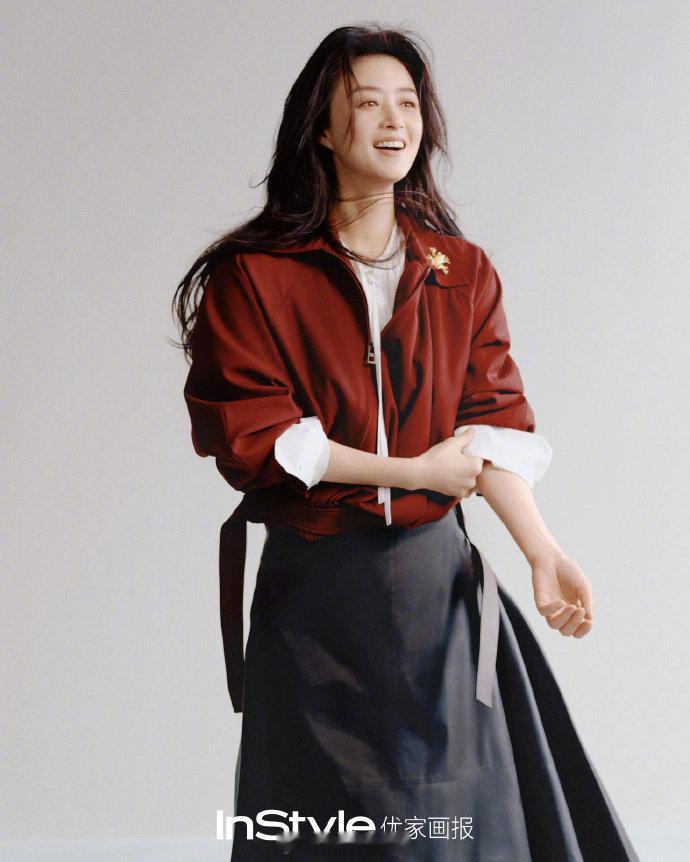 蒋欣全年休假最长纪录是53天蒋欣每天除了思考角色就是吃什么 《InStyle优家