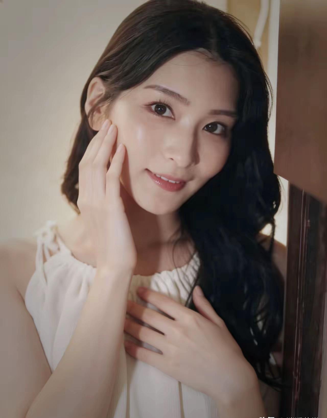 姚晨官宣离婚你怎么看气质好迷人👍