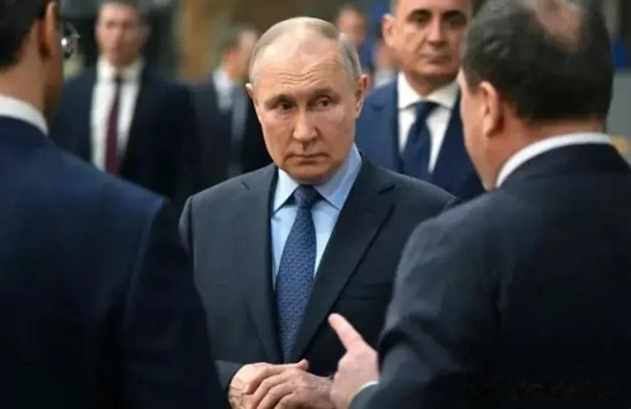 俄方的报复转瞬即逝！乌多地拉响警报，泽连斯基回国将遥遥无期？

来源:海峡快讯
