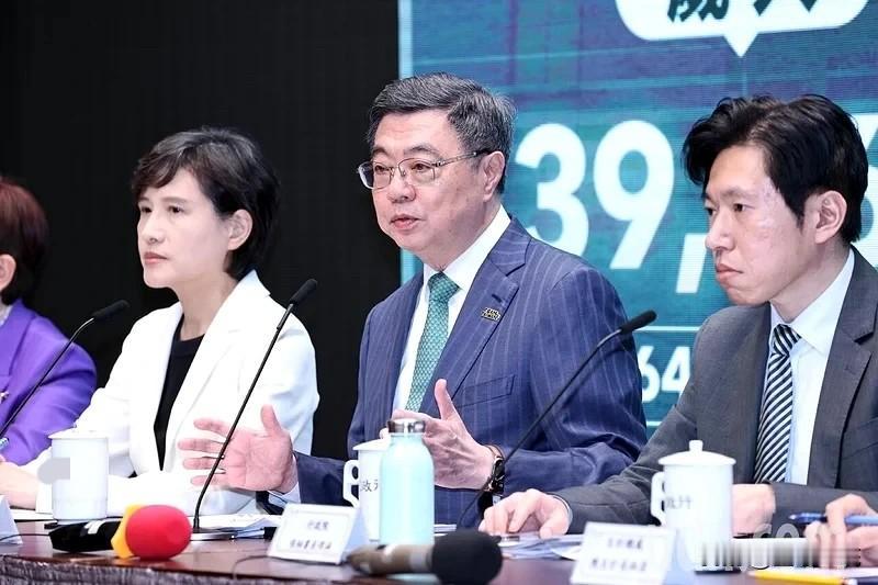 卓荣泰不副署“广播电视法” 累计8法案

继17日不副署“台湾儿少未来账户条例”