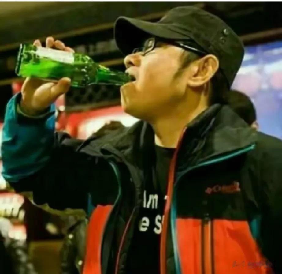为什么那么多人支持刀郎？为什么《罗刹海市》会很快走红？除了刀郎的唱功，就是因为这