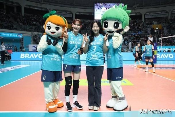 【韩媒】被昵称为“啾啾”（삐약이）的申裕斌（22岁，韩国大韩航空）于24日来到张