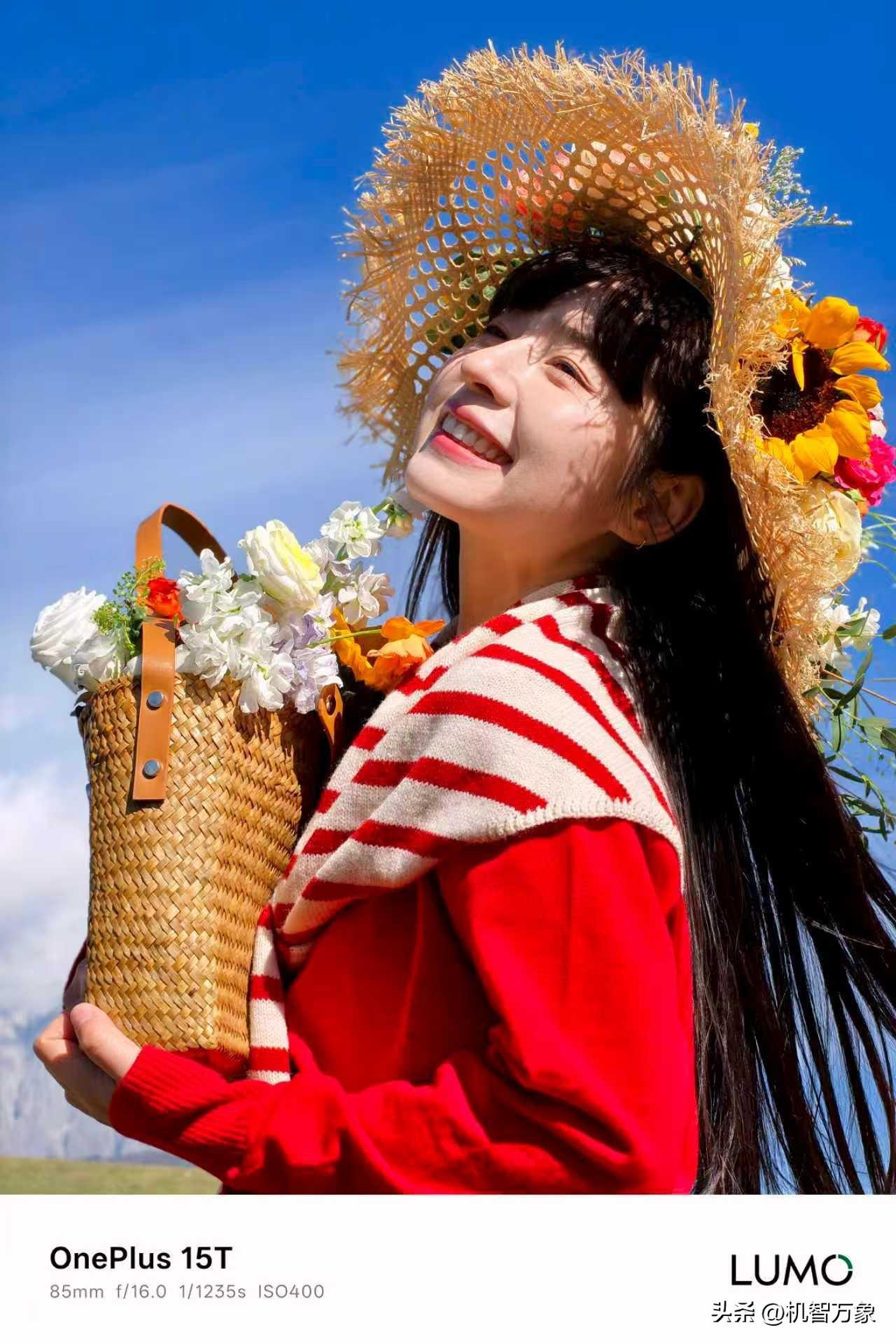👉5000万索尼IMX906旗舰大底主摄+3.5倍光学潜望长焦，旅拍人像更出色
