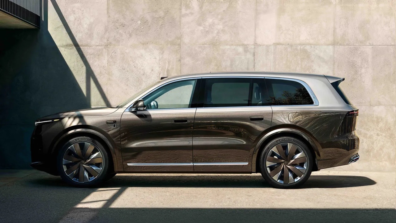 理想全新一代L9官宣啦，今年二季度发布，定位具身智能时代旗舰SUV。顶配Livi