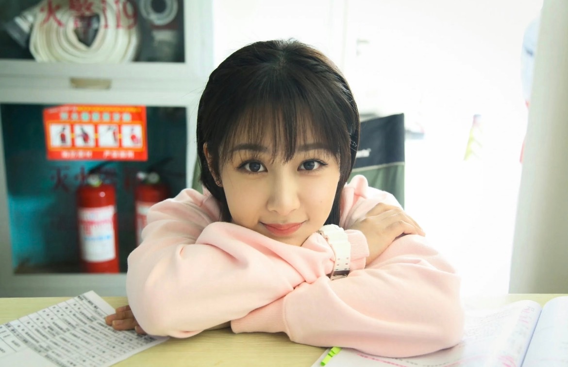 亲爱的热爱的开播七周年现偶真神开播七年了 七年时间杨紫也已经成为视后了