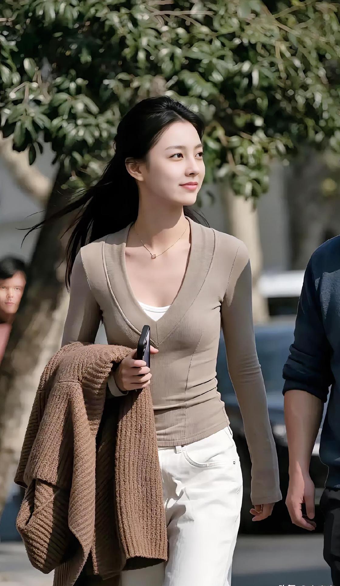 无法控制的事情太多了，
尽力就好。
一辈子就活这么一次，
可有、可无、
可去、可