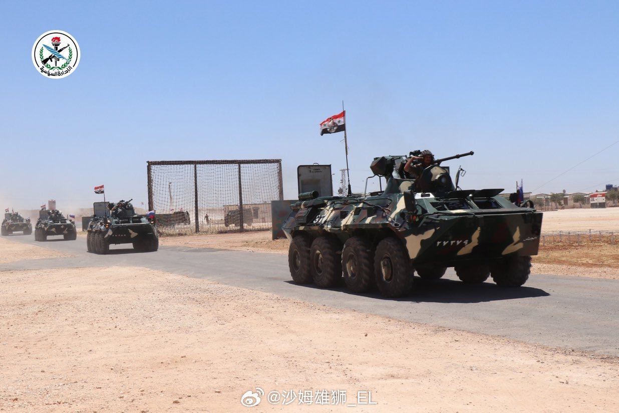 原叙利亚阿拉伯军队在哈马省遗弃的311号BTR-82A装甲车。 
