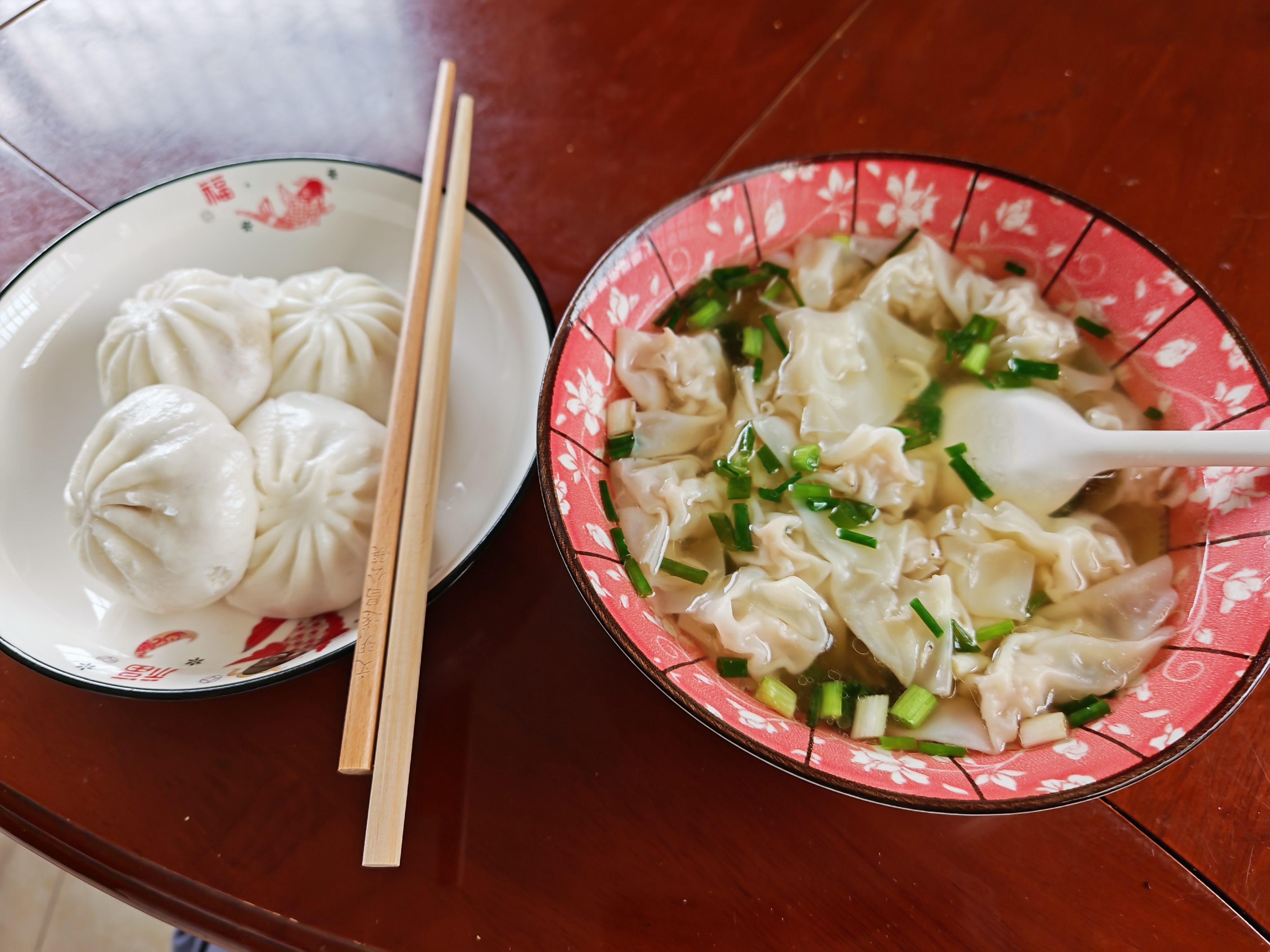 依旧是碳水餐