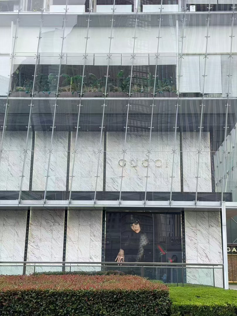 上海国金我们小宁宁来了 