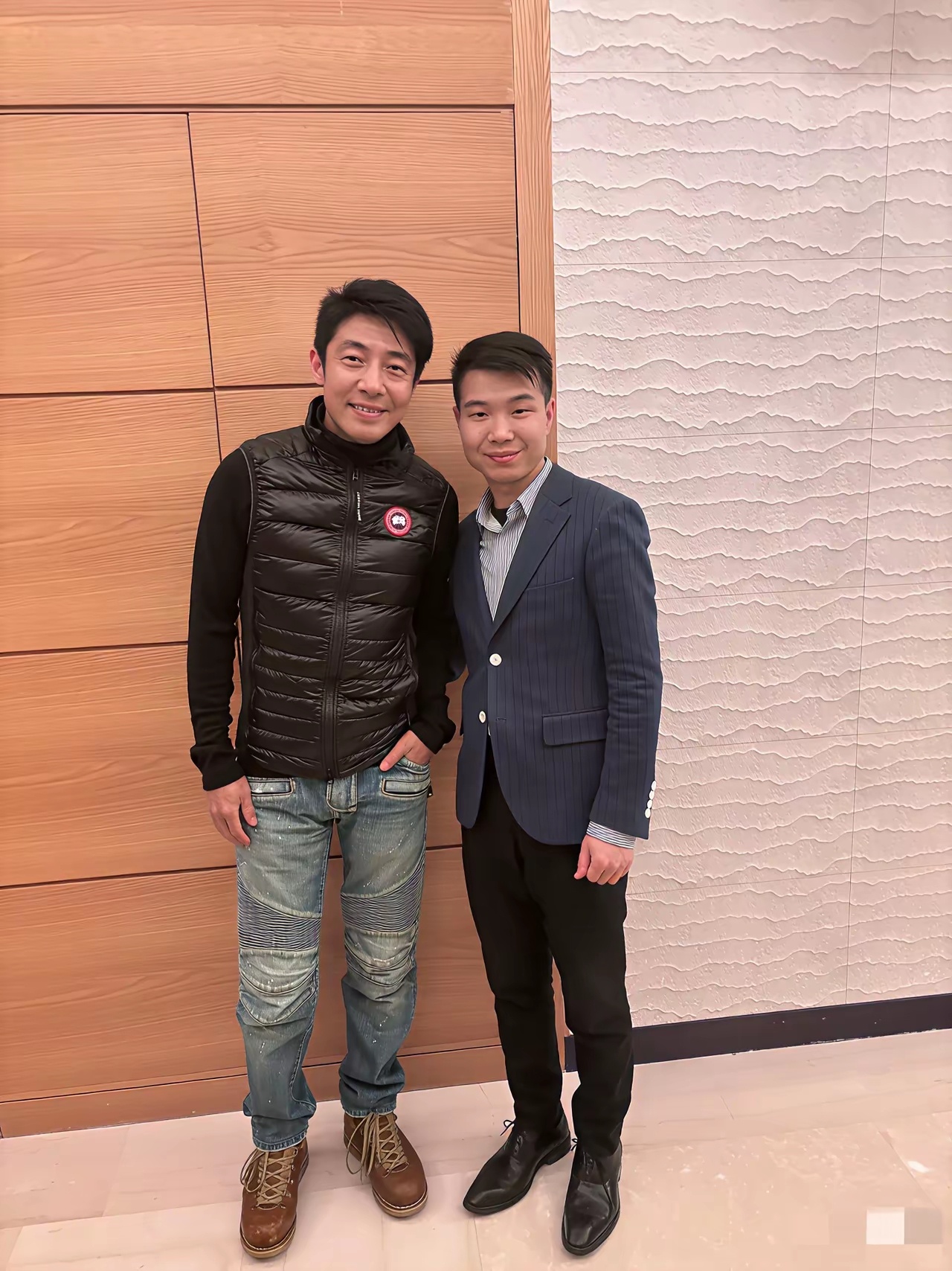 都说撒贝宁身高不高，看着也不矮啊！ 