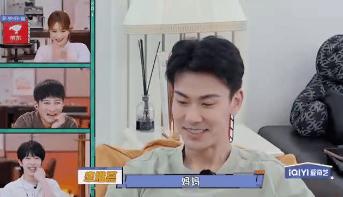 #戴向宇被妈妈吐槽好好笑# 戴向宇也太有才了吧，被妈妈吐槽，原谅我真的笑出了声，