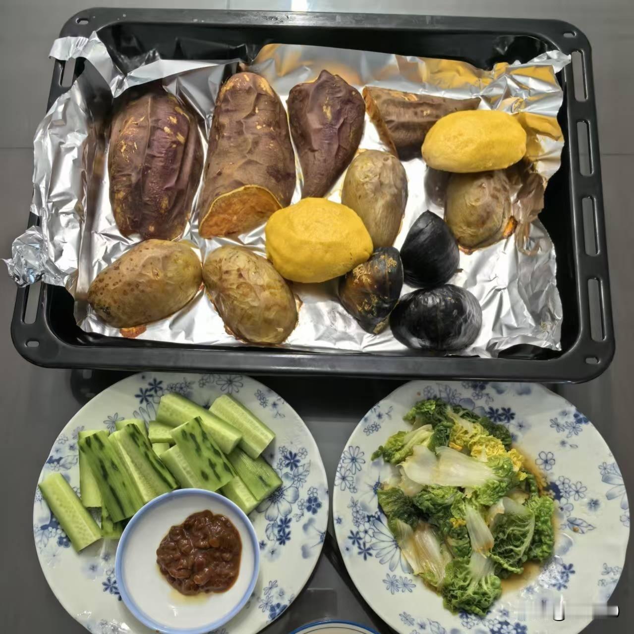 什么是修行呢，
就是在生活中，时时反观内照自己，这个镜子永远照的是自己，照自己的