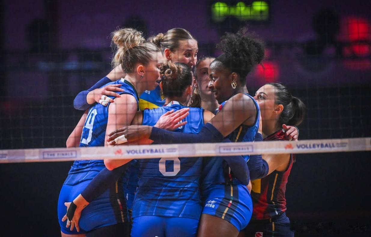 3-1！女排总决赛：4强诞生2席，巴西拦网虐日本15分，中国打硬战------北