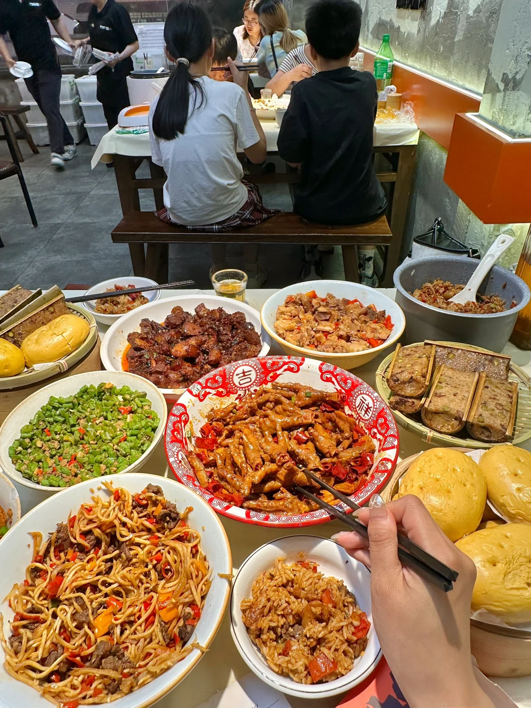 感谢何老师！！下高铁就来吃了！没失望🥹🥹🥹
