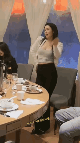 没点才艺，怎么混酒局[抠鼻]