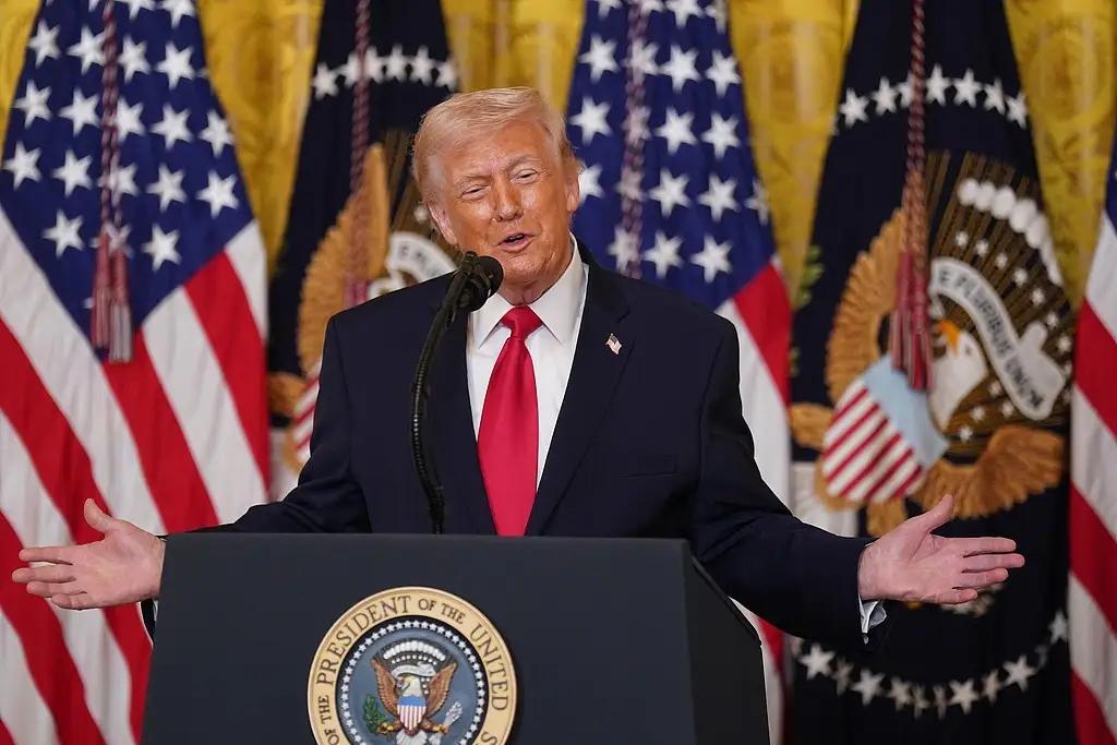 英国《经济学人》杂志网站发文呼吁美国与伊朗签署和平协议，因为美国已经没牌可打了。