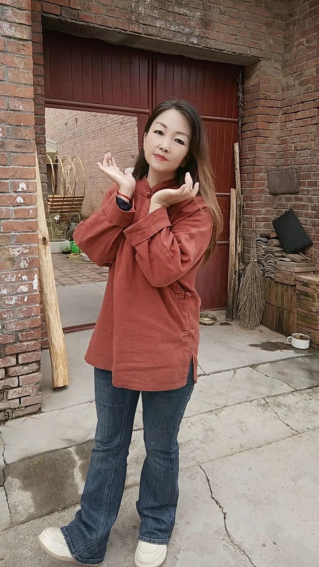 认识一个人不在于时间长短，而在于彼此懂得和珍惜，在这个感情泛滥的年代...