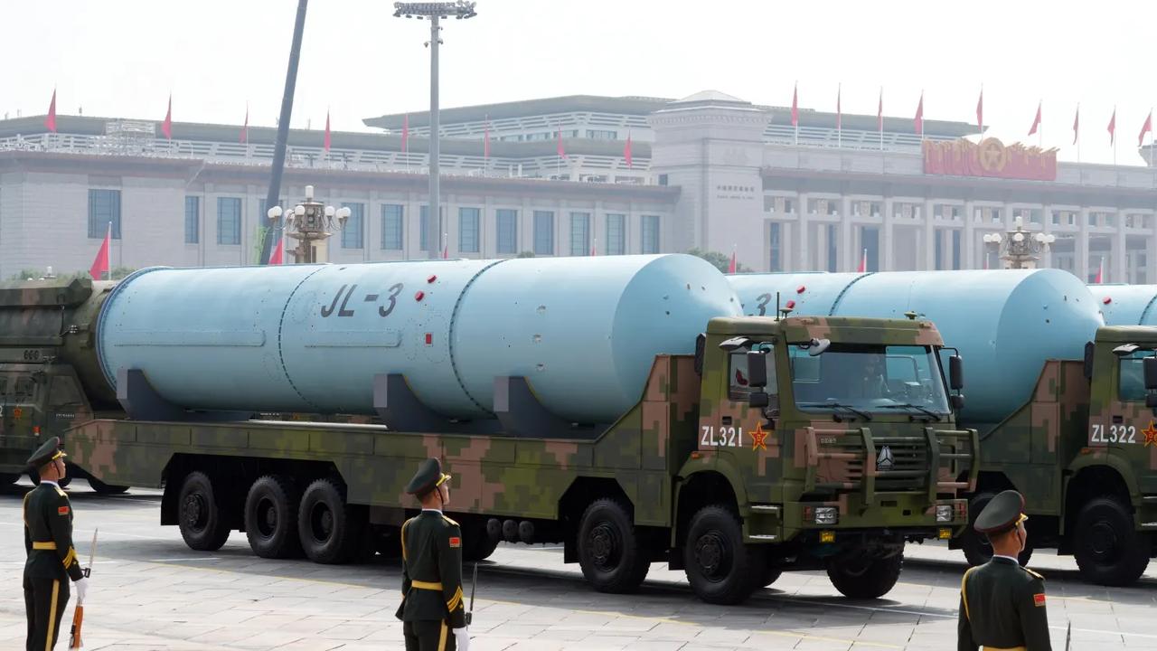 近日，美日澳等西方国家联合抹黑炒作解放军于太平洋公海完试射潜射战略导弹，指责中方
