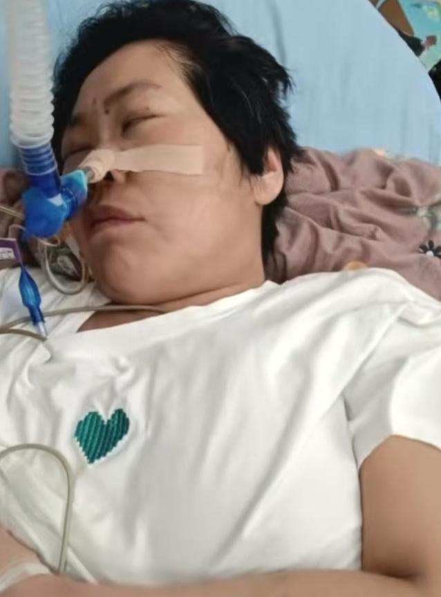 河南一高三男生为给母亲治病欲放弃高考，经网友劝说重返考场，谁料，最后一门考试前，