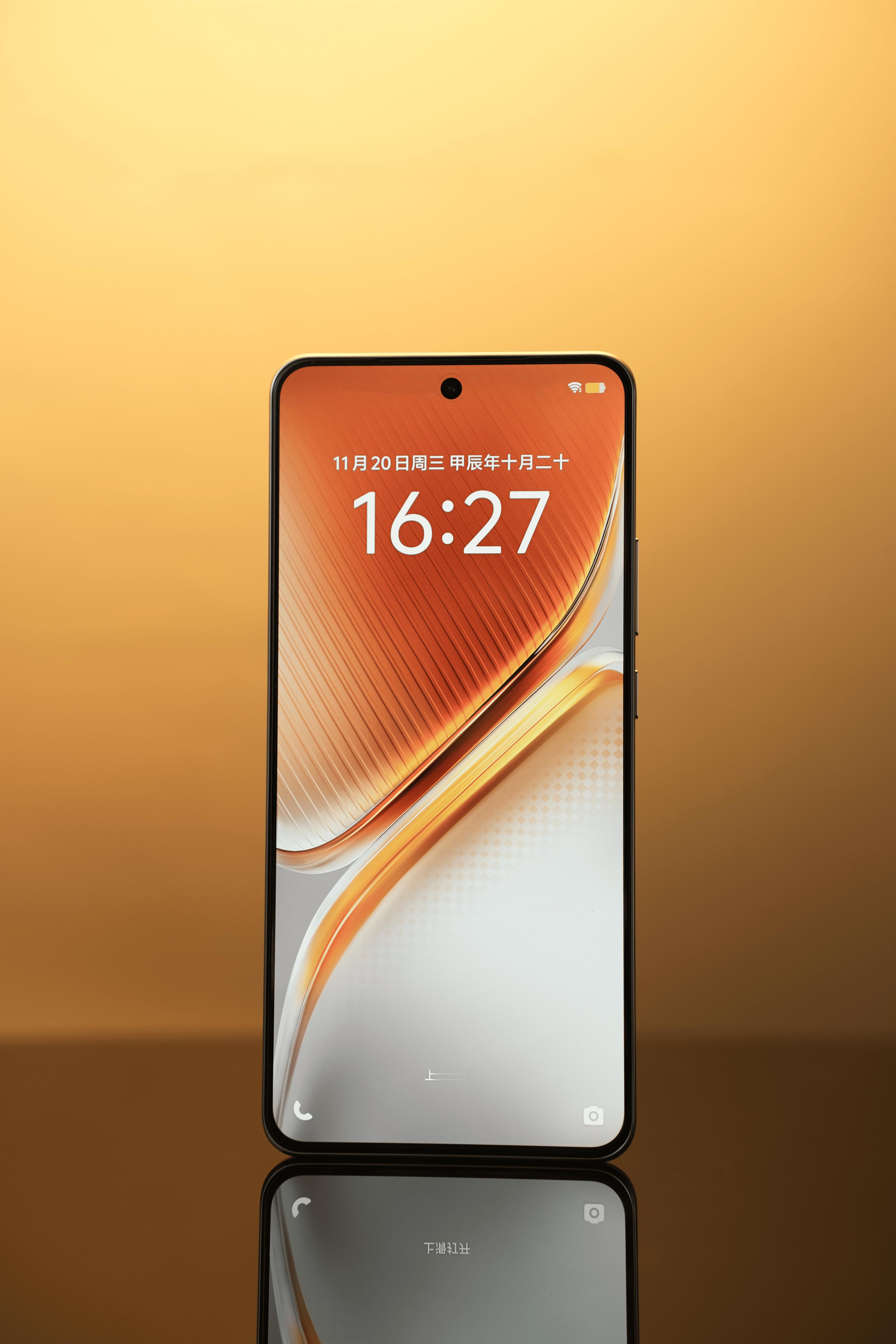 搭载了高端旗舰屏幕同款的最新一代旗舰发光器件F1，iQOO Neo10 Pro是