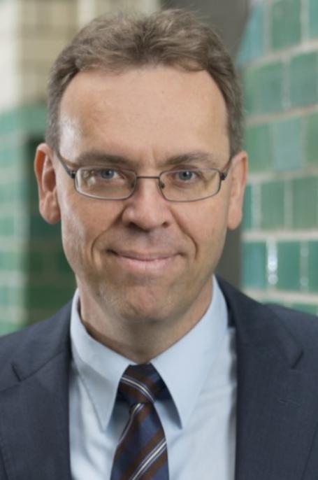 有个德国专家真是敢说大实话，直接把那层窗户纸给捅破了：现在的美国只要一碰上中国，