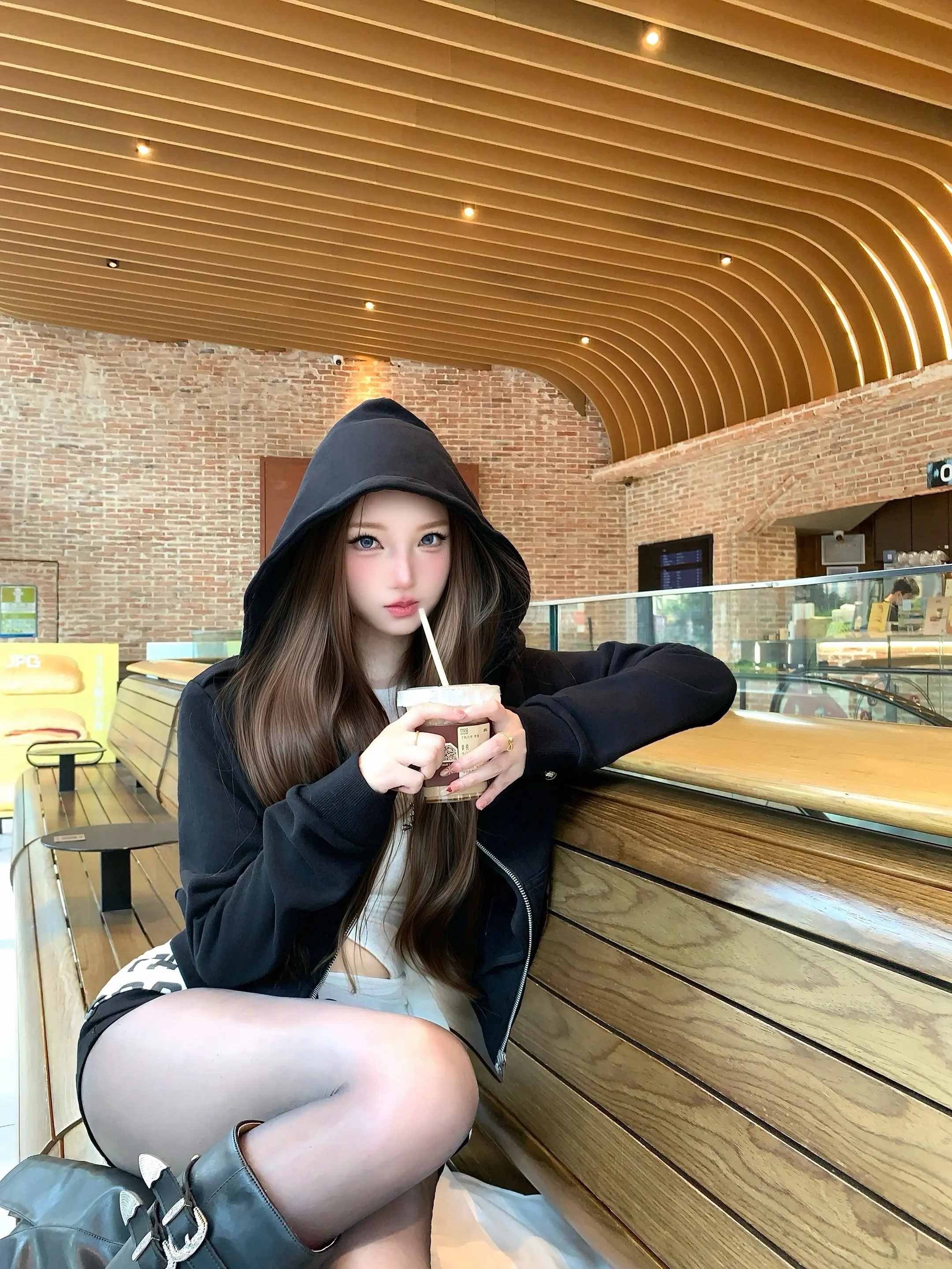 欧尼。  