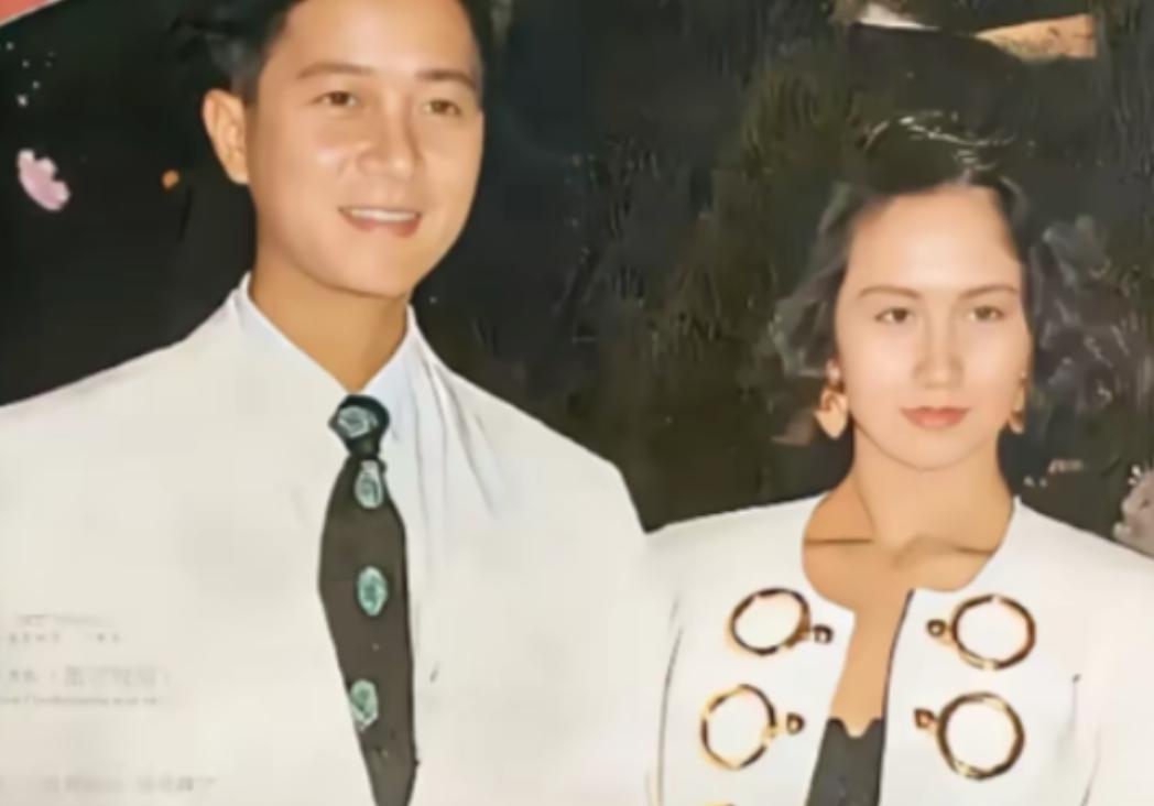 2022年底，陈百强母亲姚玉梅在广东省鹤山市人民医院去离世，享年85岁，家人整理