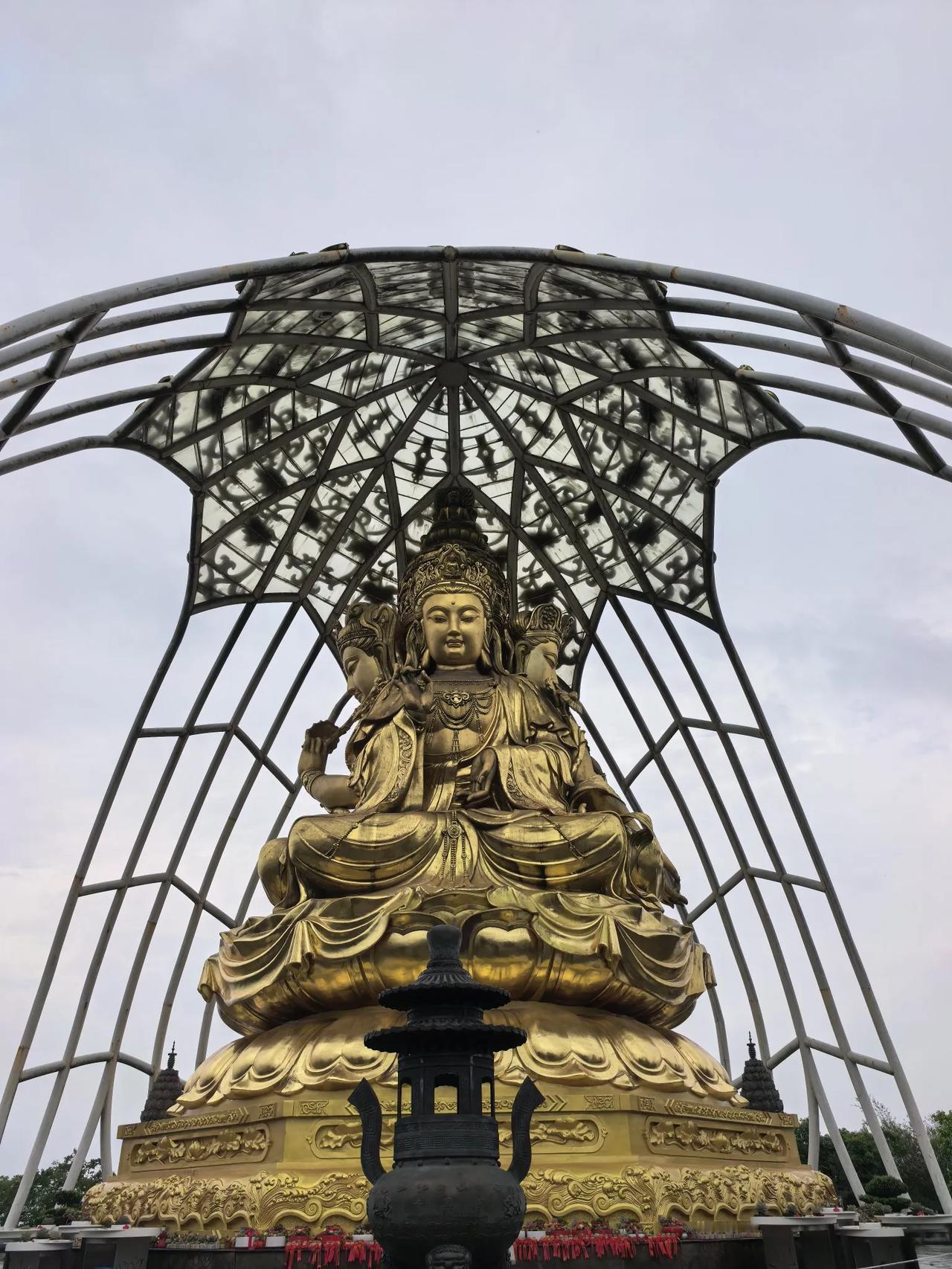 关于明天的大A，我相信现在很多人又懵了。

首先，空仓的在等深度回调，什么三三一