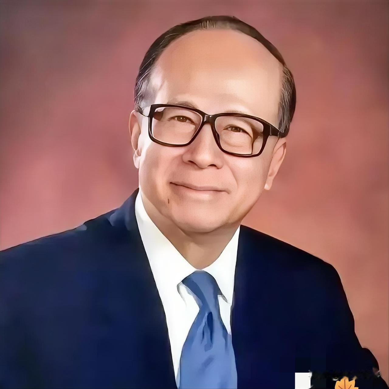 李嘉诚三个月狂抛英国两大核心资产，套现近1600亿！

百岁商人的立场智慧太清醒