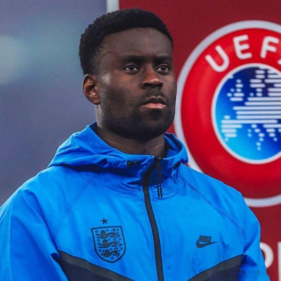 天空体育透露水晶宫预计利物浦可能在一月尝试签下格伊，而其他欧洲俱乐部则计划等待今