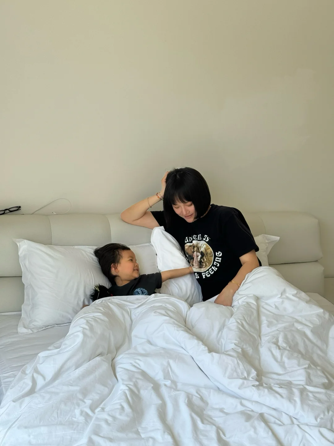 每天最期待和女儿一起睡午觉。