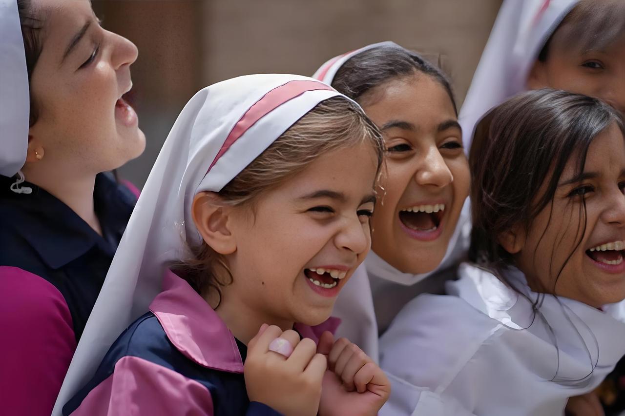 美伊冲突第四天，伊朗遇难人数公布了。

美以偷袭伊朗，造成伊朗多名高官包括哈梅内