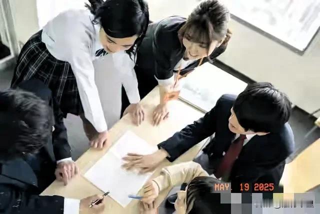 到2027年，这个专业人才缺口预计达300万以上，而高校年毕业生不足10万，市场