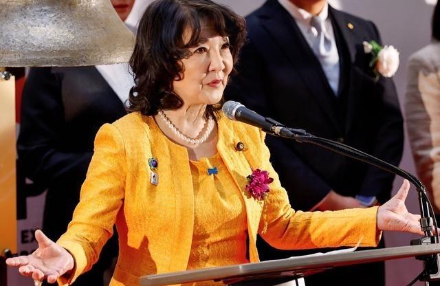 日本 曾暗指中国应该撤销稀土管制，曾在G20财长会议上向 美国 告状！
有个细节