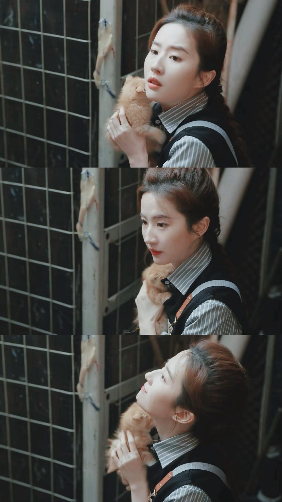 愿每个女性都能活成她的模样。黄亦玫有种温柔而坚定的力量，如同刘亦菲一样。刘亦菲玫