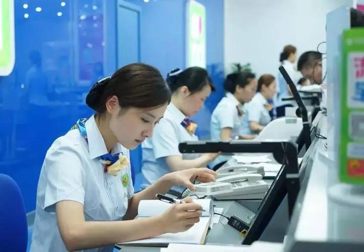 很想考大家一下，您觉得运营商经历的“奇葩”投诉有哪些？
渠道代理商、卡贩子、投