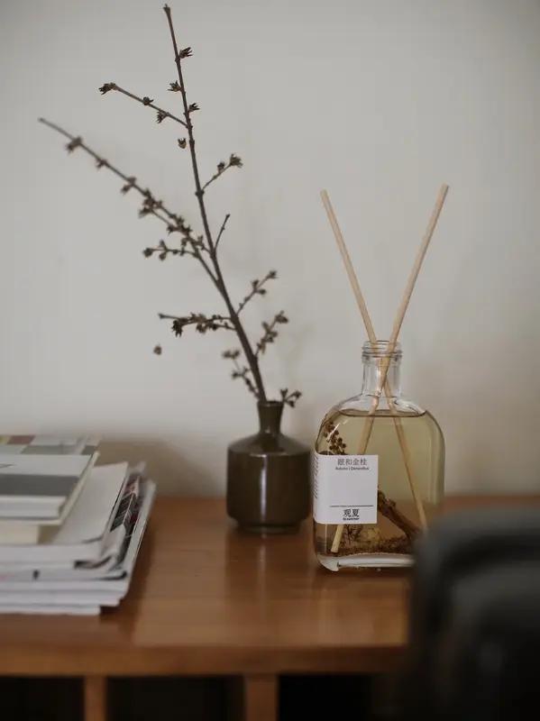 过敏性咳嗽对居家环境有什么要求? 过敏性咳嗽患者对居家环境要求还挺高的。首先得保