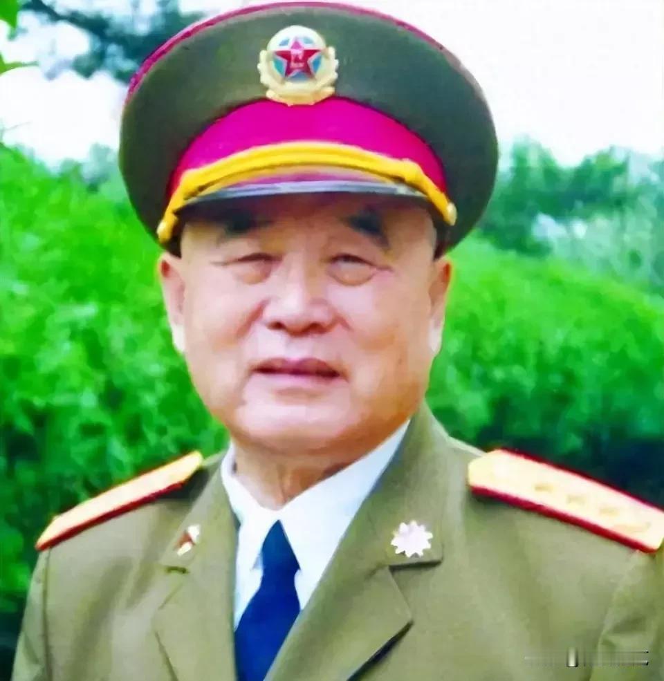 革命之路。李德生1916年生于河南新县，12岁参加童子团，14岁加入红军。他作战