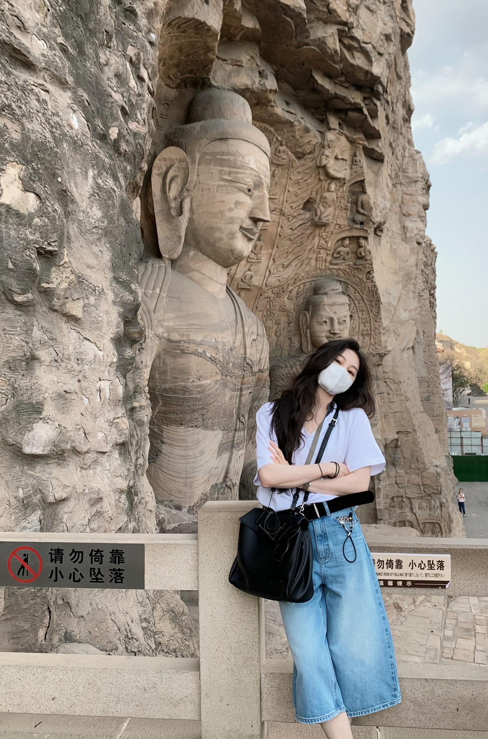 人生就是在看透和学会里 慢慢活成更清醒更坚韧的自己