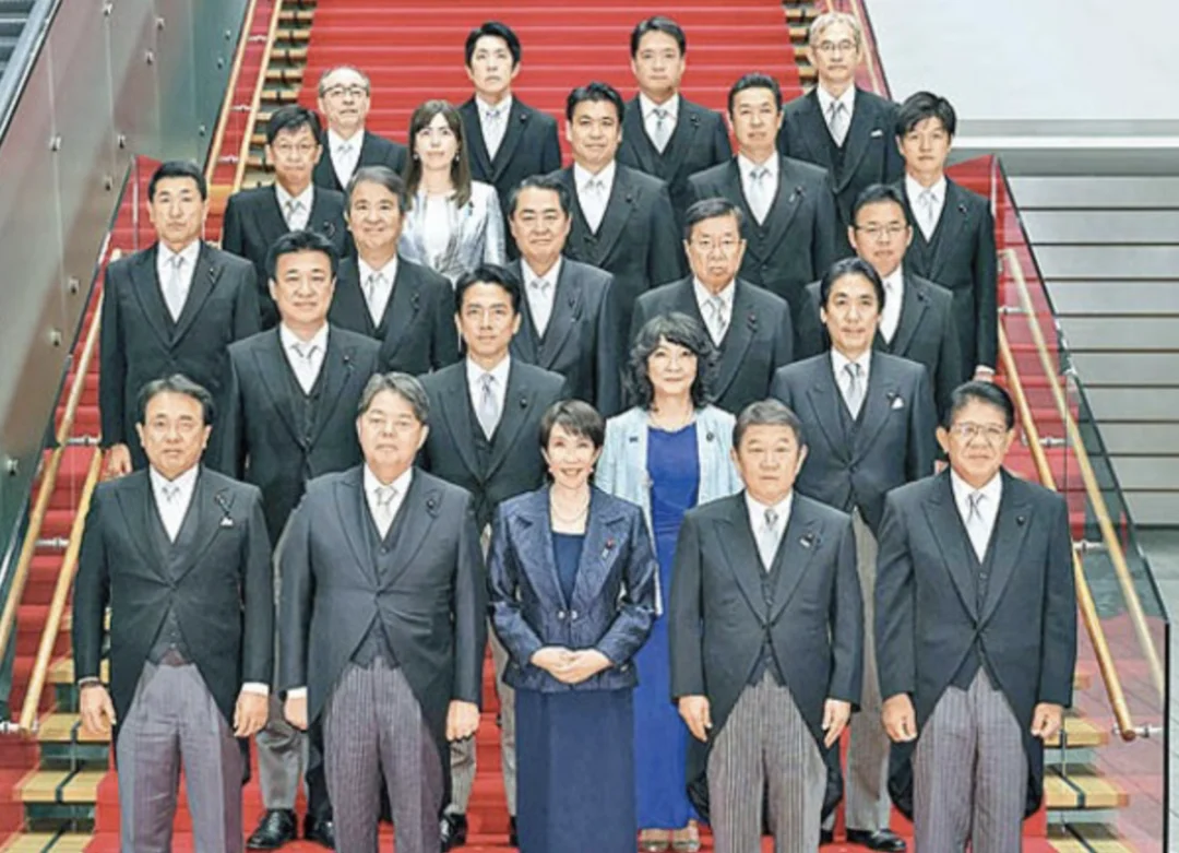 内阁集体辞职后，高市早苗再当选日本首相