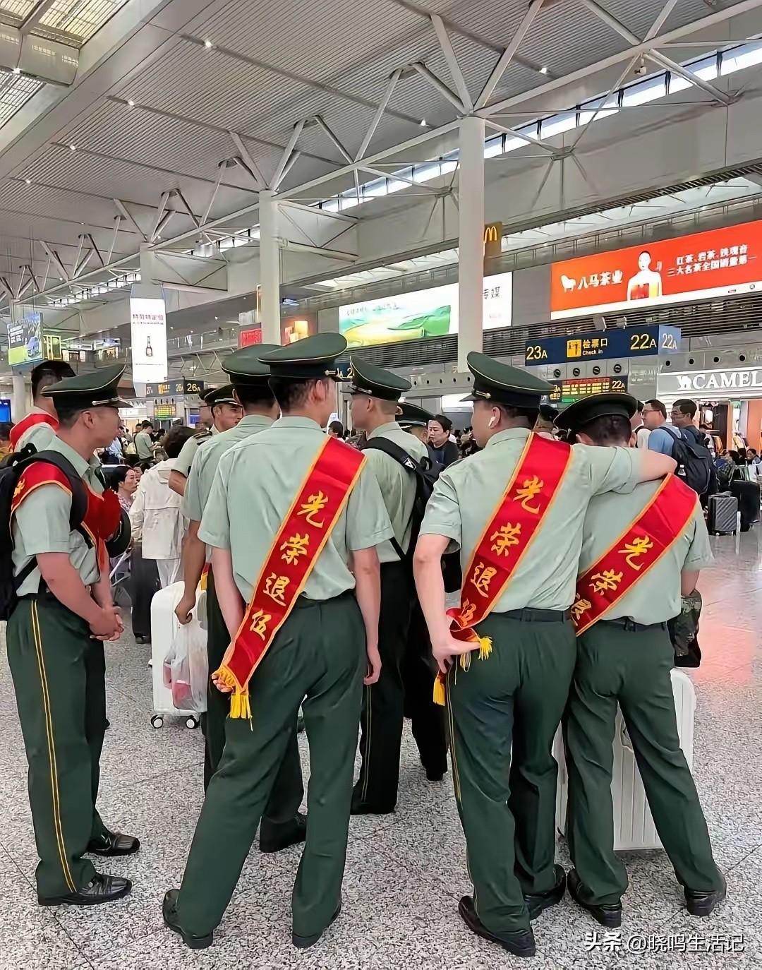 一直都觉得当兵是一件非常光荣的事，如果有机会你会让自己孩子当兵吗？