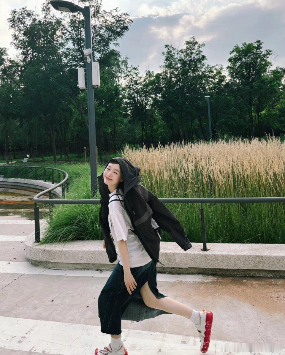 徐梦洁的笑容在女明星中真的是让人感觉非常的治愈的了 ​​​