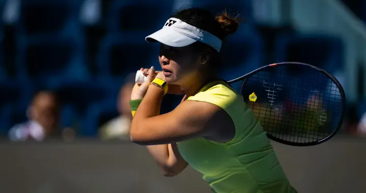 创造里程碑！施晗2-1逆转13号种子伊埃拉 拿下个人WTA1000正赛首胜