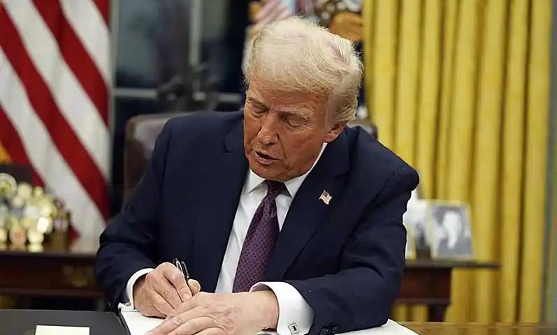 巴铁对美国开放门户，中国已作出新的选择，难怪莫迪敢叫板特朗普，上一秒还是我国的巴