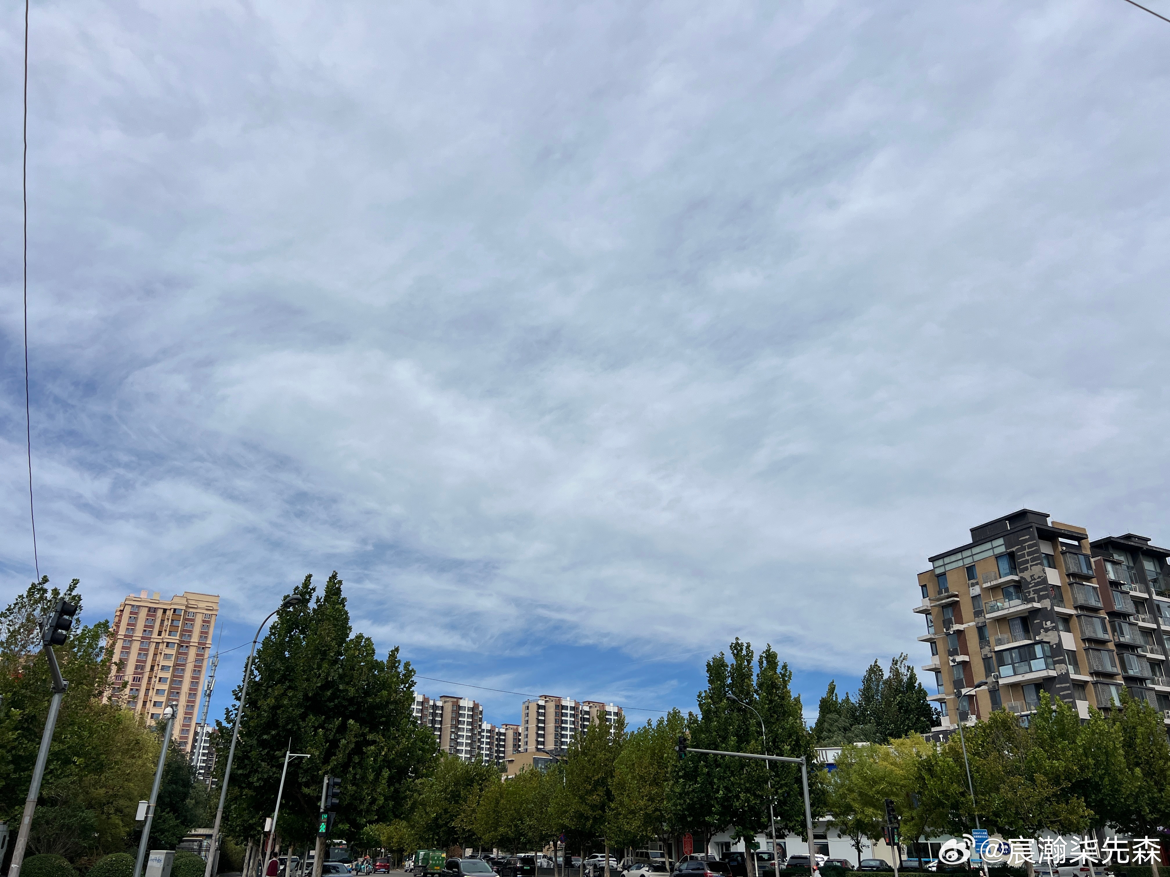 我就知道女人不靠谱，我姐说9点走，按照以往的经验，推迟一个小时的余量。十点了，刚